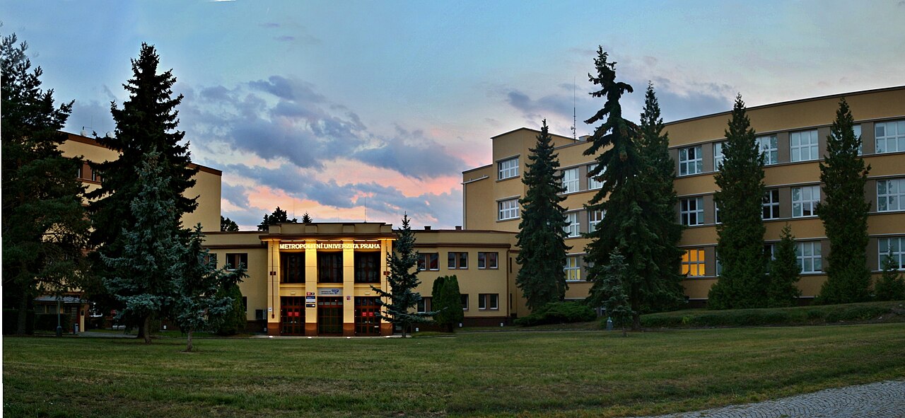 Кампус MUP в Страшницах