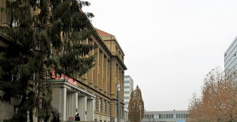 Здание VŠCHT в Праге-Дейвице