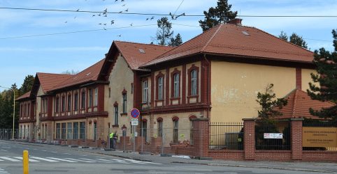 Здание UVLF на улице Коменского в Кошице